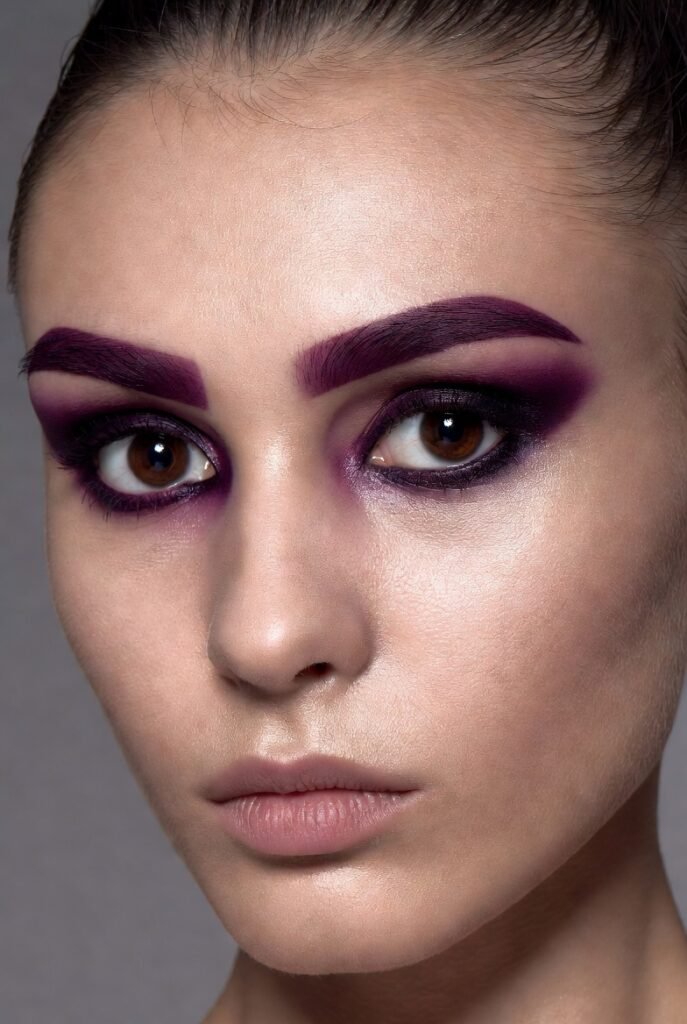 13. Deep Plum Brows
