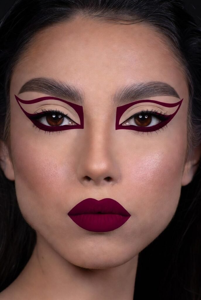 13. Burgundy Graphic Cut Crease (Double Line)