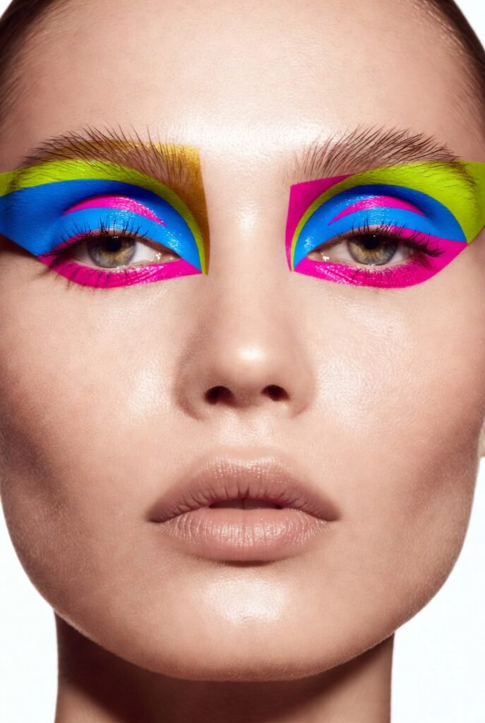 Multi‑Color Floating Crease